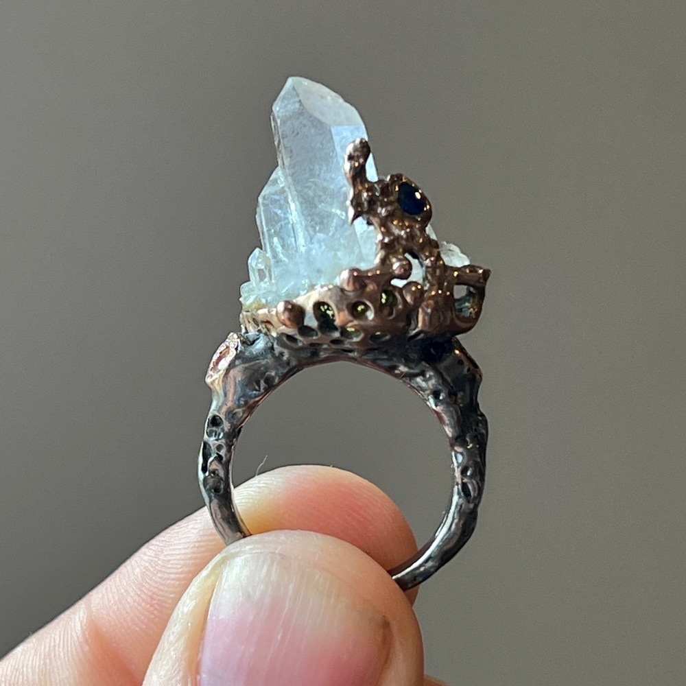 Crystal Point Black Statement Ring. Sz  6.5